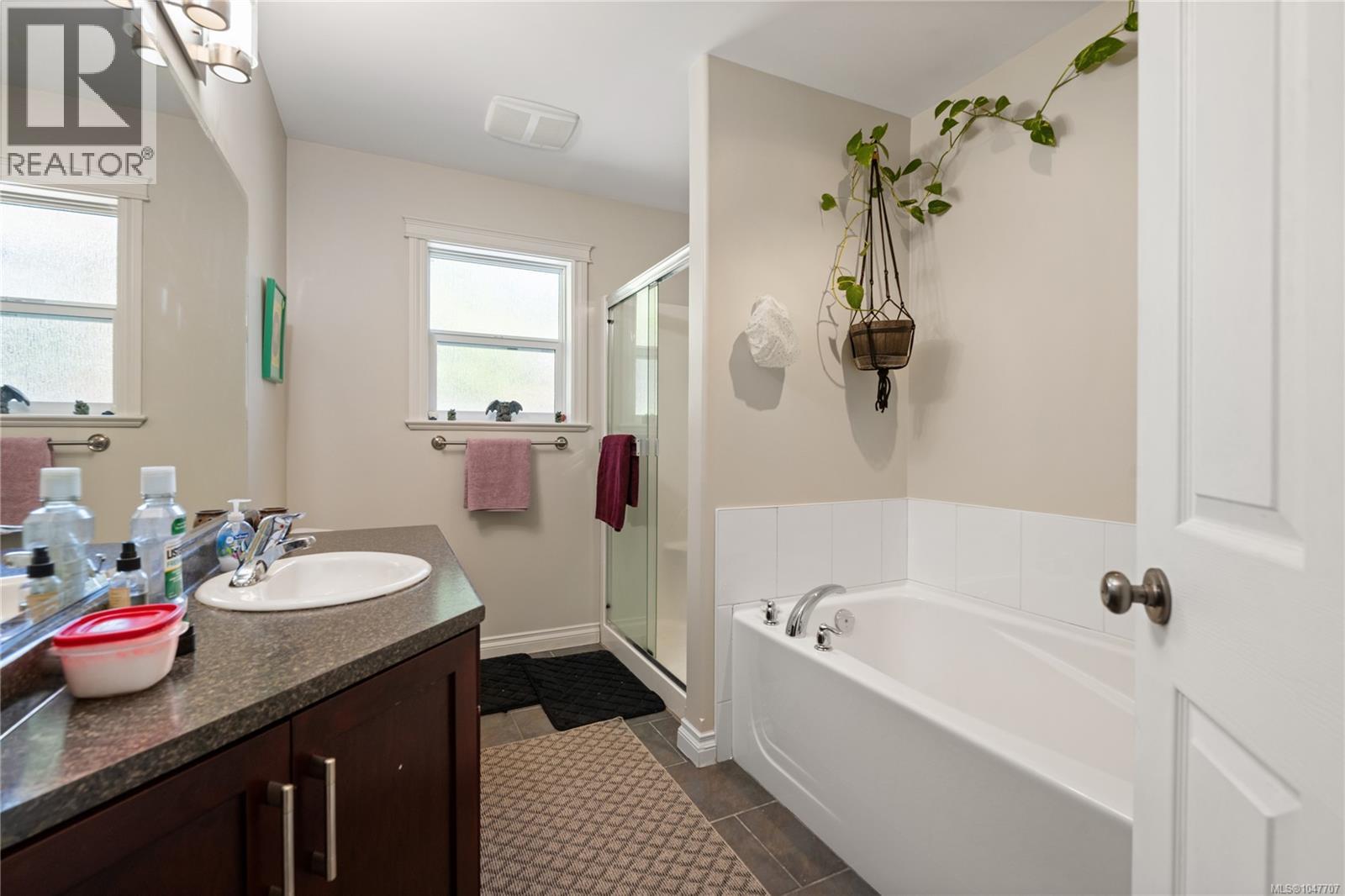 5141 Owlstone Pl, Nanaimo