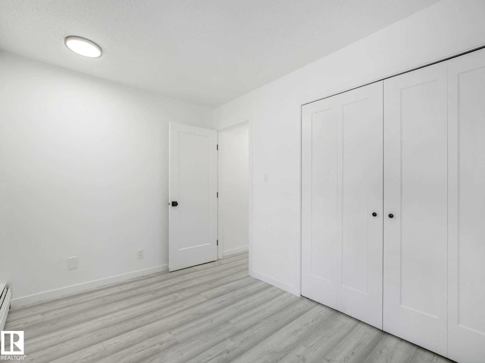 10148 118 ST NW - 23