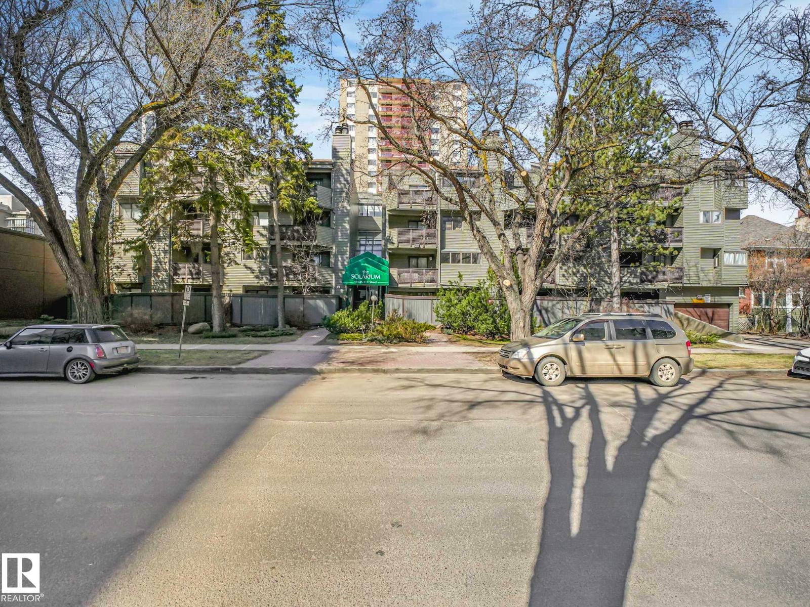 10148 118 ST NW - 37