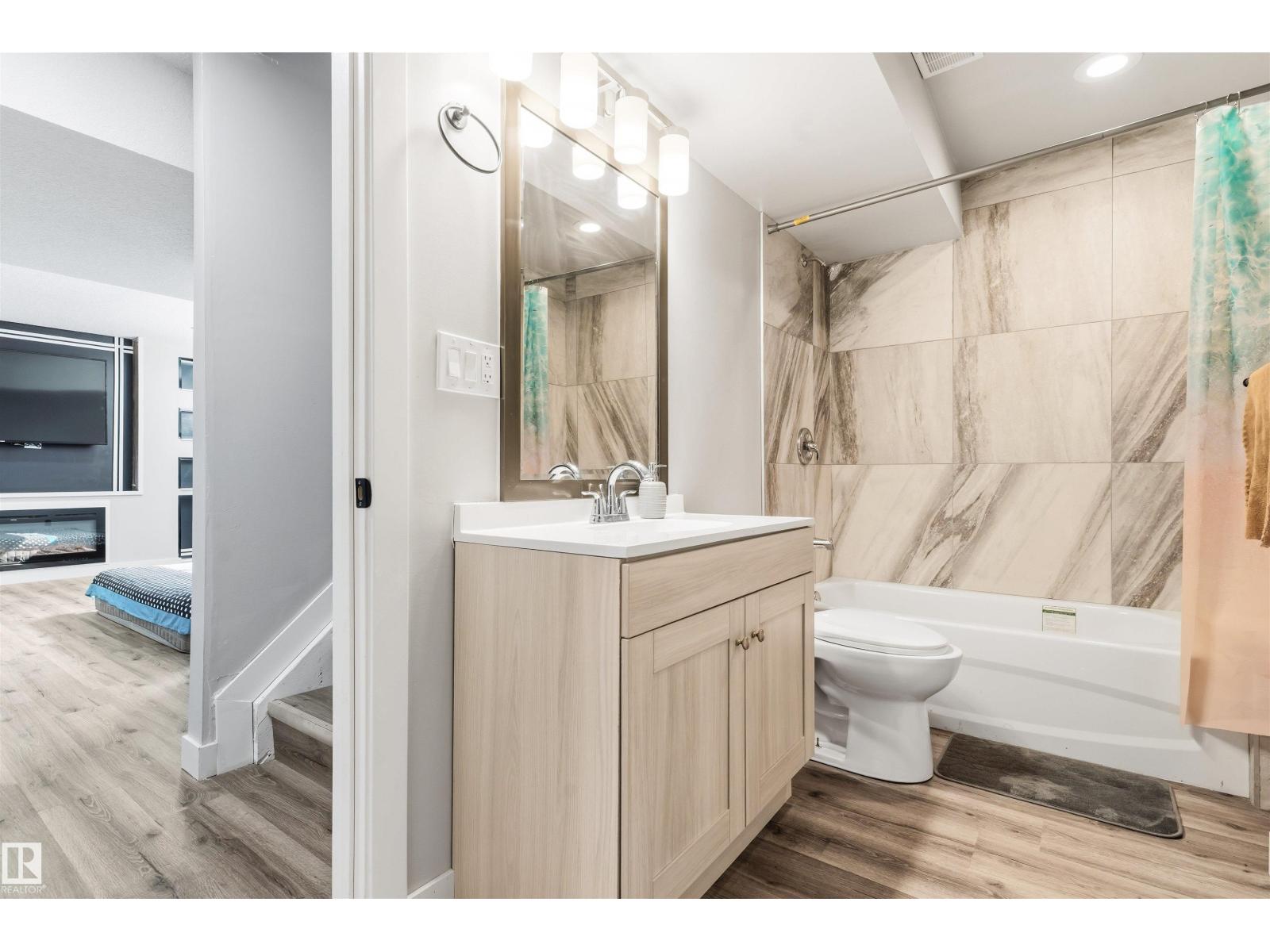 1103 26 AV NW - Image 34