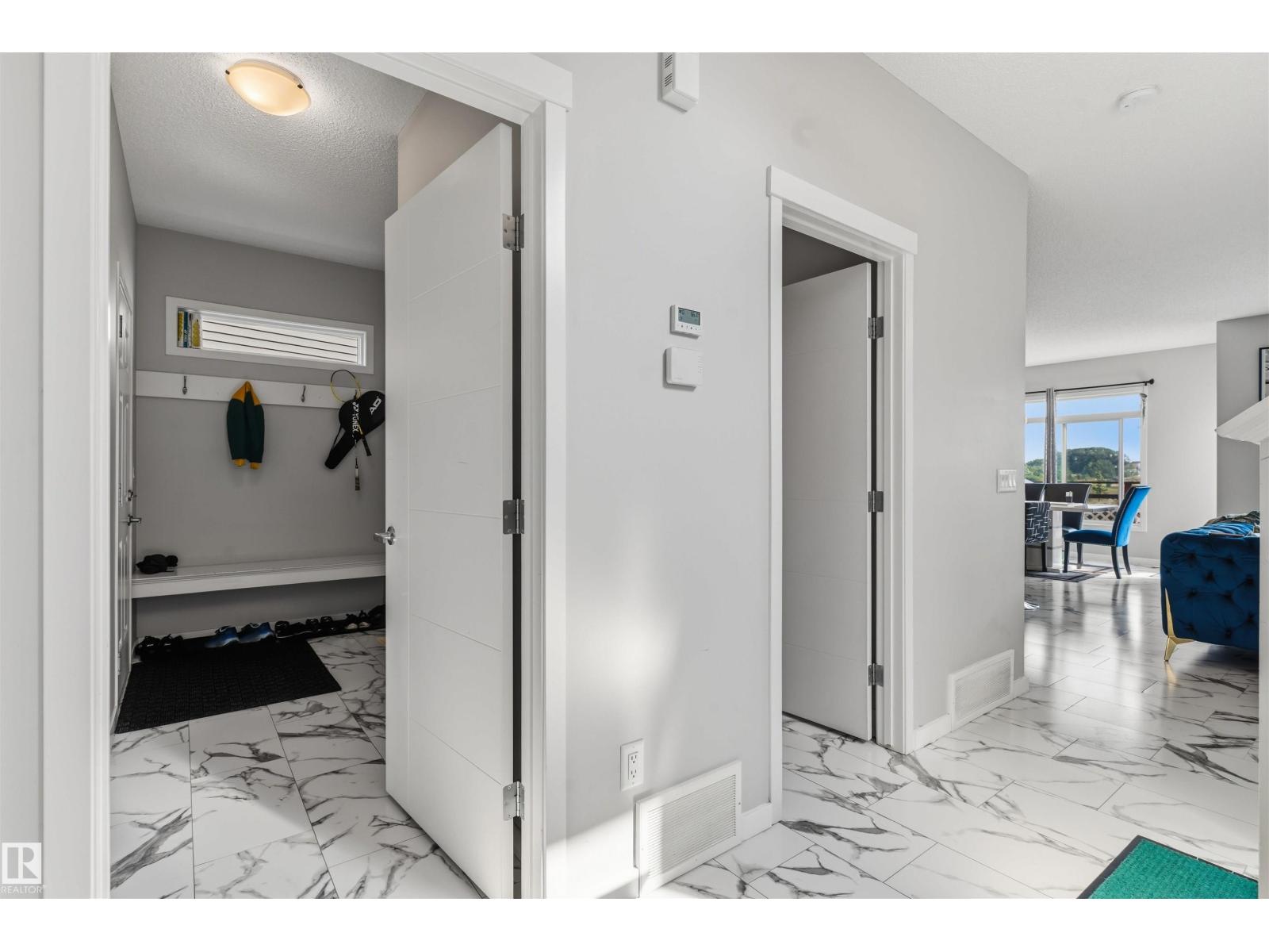 1103 26 AV NW - 4