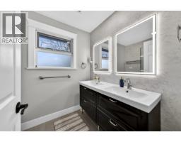 5591 Oliver Drive, Richmond, BC V6V2P2 Photo 29