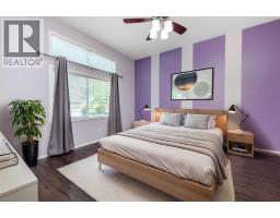 25 Prestwick Pond Terrace Se, Calgary, AB T2Z2K1 Photo 17