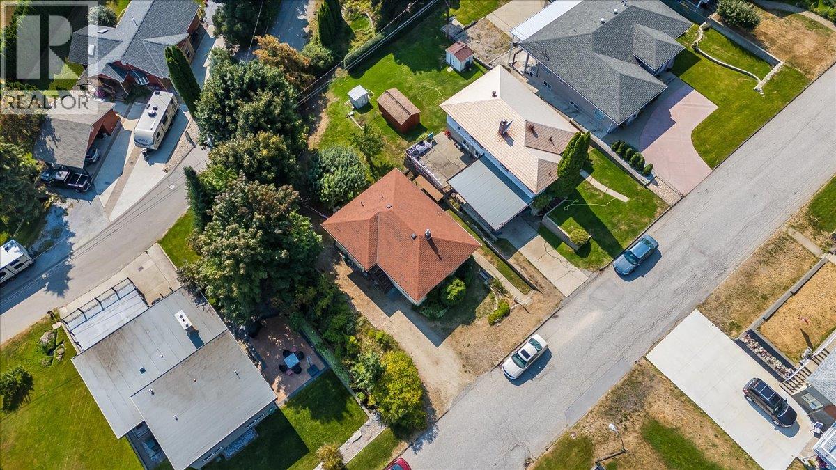 664 Forrest Drive, Warfield