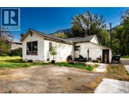 3038 10th Avenue, Keremeos, BC V0X1N3 Photo 18
