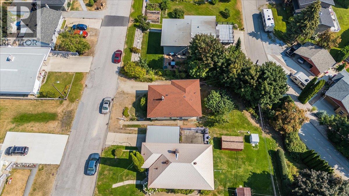 664 Forrest Drive, Warfield