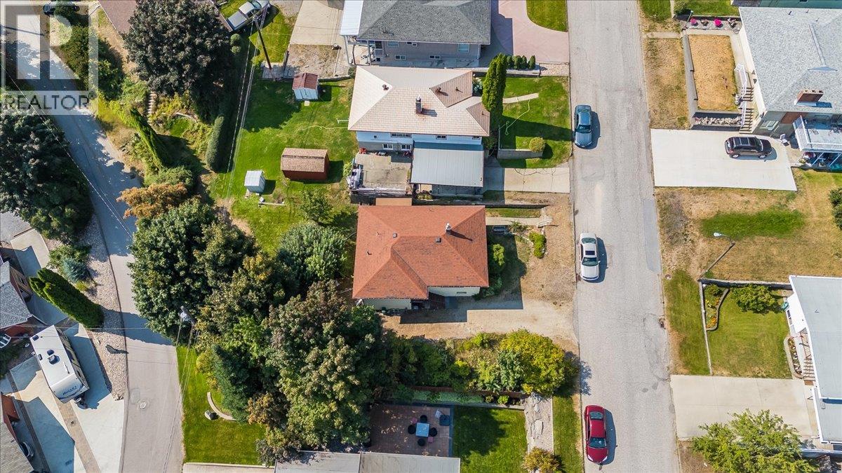 664 Forrest Drive, Warfield