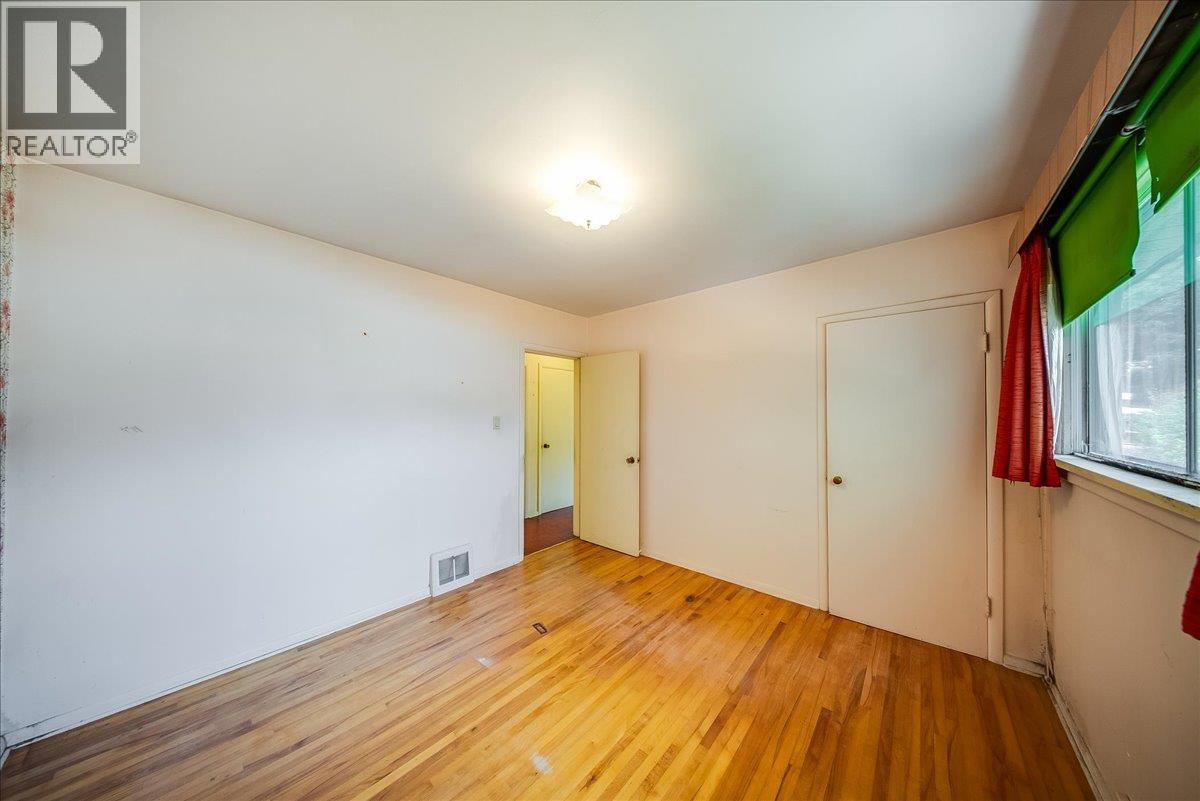664 Forrest Drive, Warfield