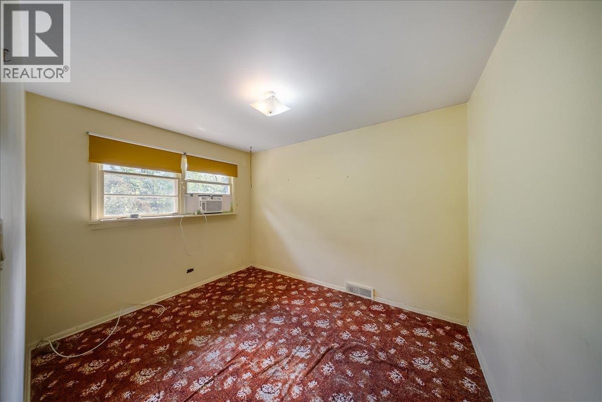 664 Forrest Drive, Warfield