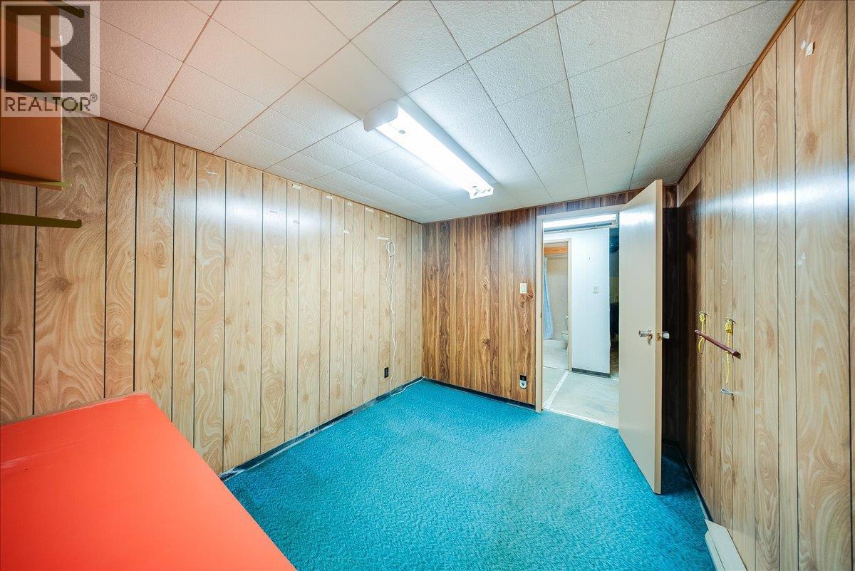 664 Forrest Drive, Warfield