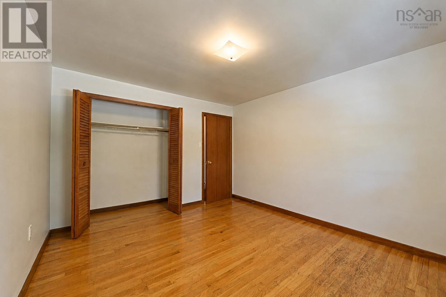 21 Brown Street - 24