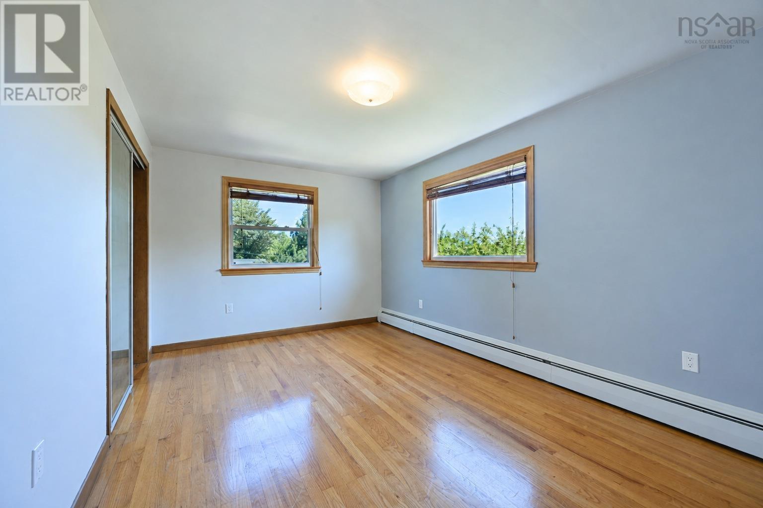 21 Brown Street - 27