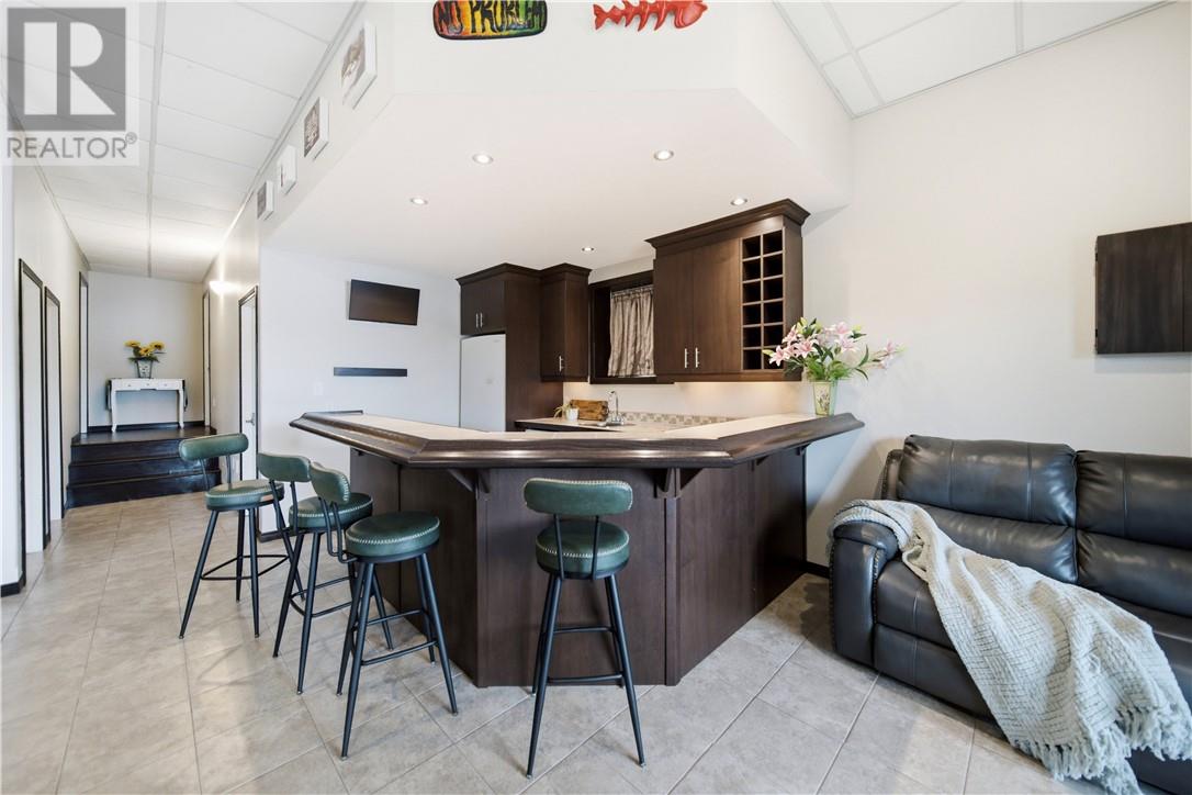 317 Middle Lake - Image 36