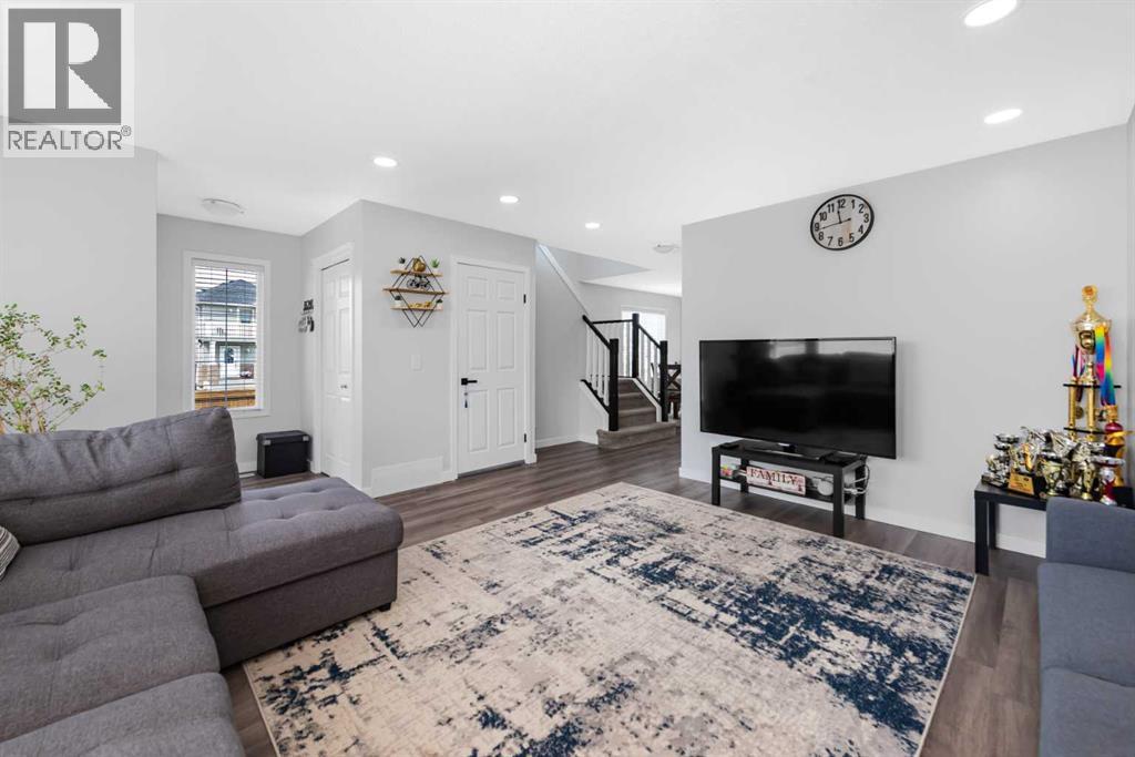 2 Saddlefield Crescent NE - Image 5