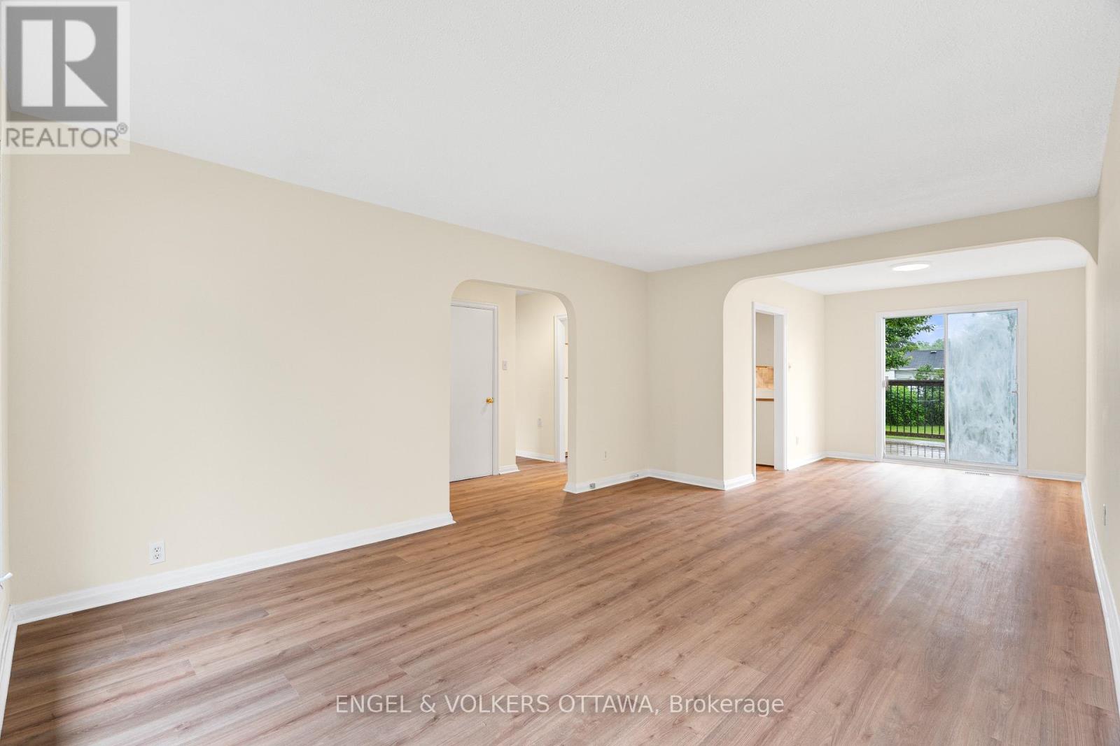 871 NOTRE DAME STREET - Image 12