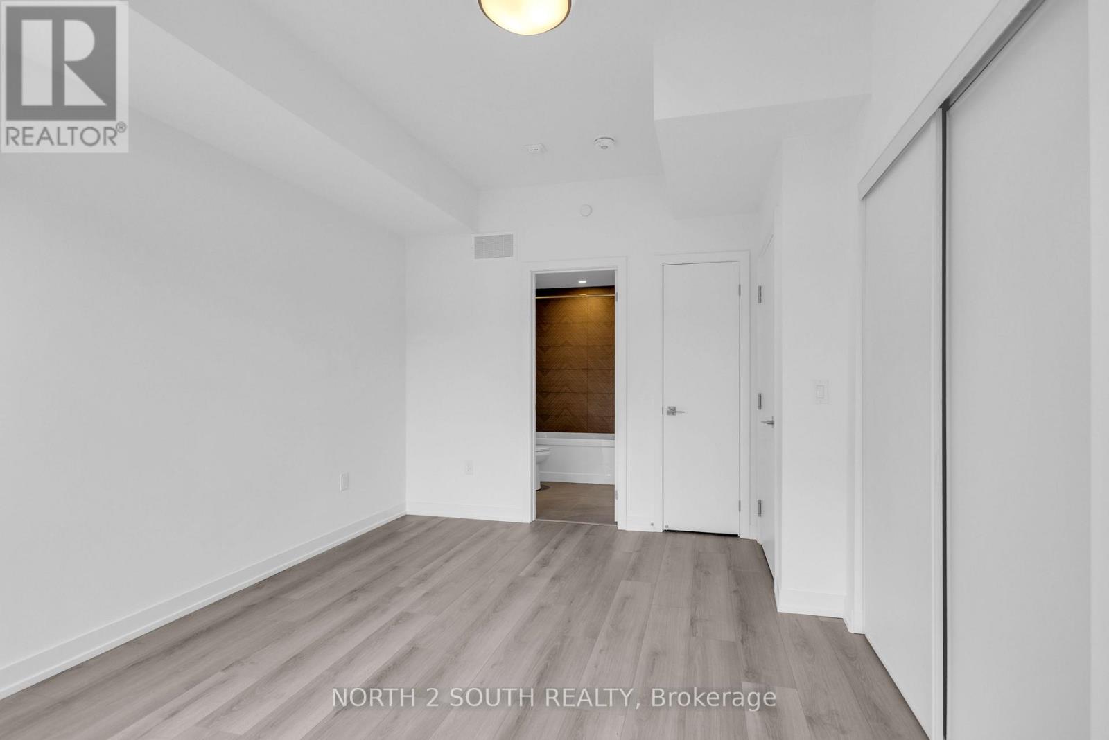 #27 3079 PHARMACY AVENUE - Image 20