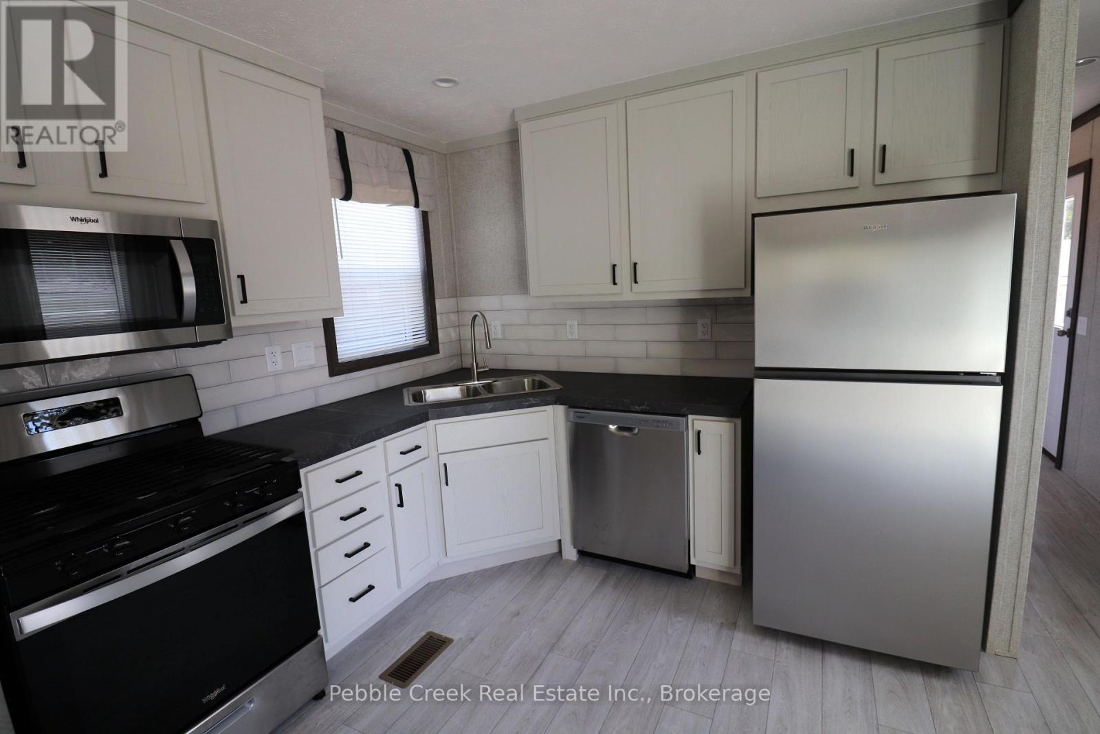 17 SUTTON DRIVE - Image 7