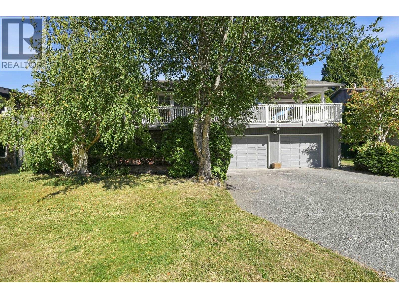 210 W MURPHY DRIVE