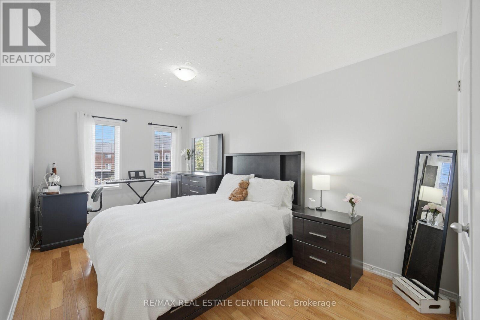 5 DELAMBRAY STREET W - 19