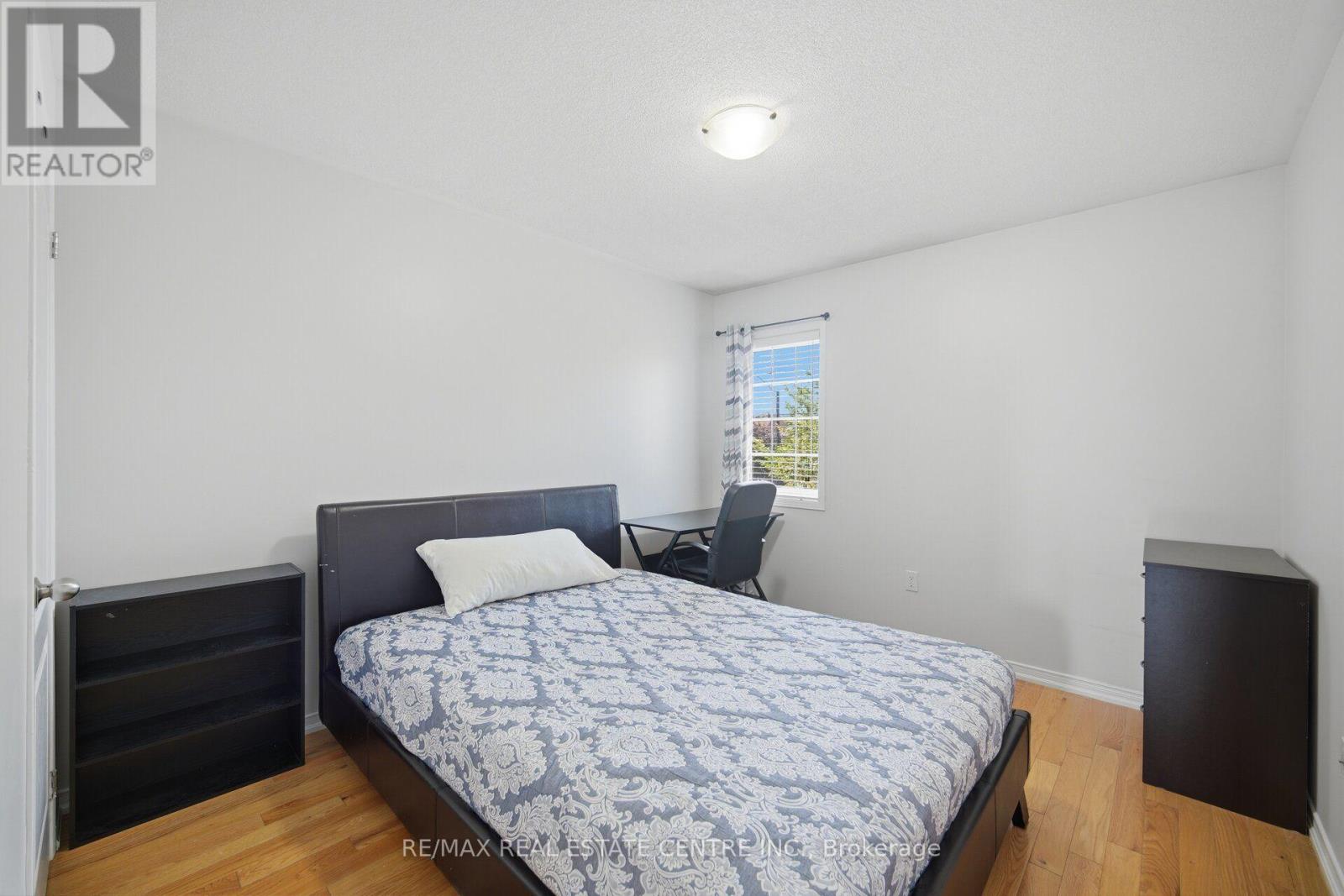 5 DELAMBRAY STREET W - 20