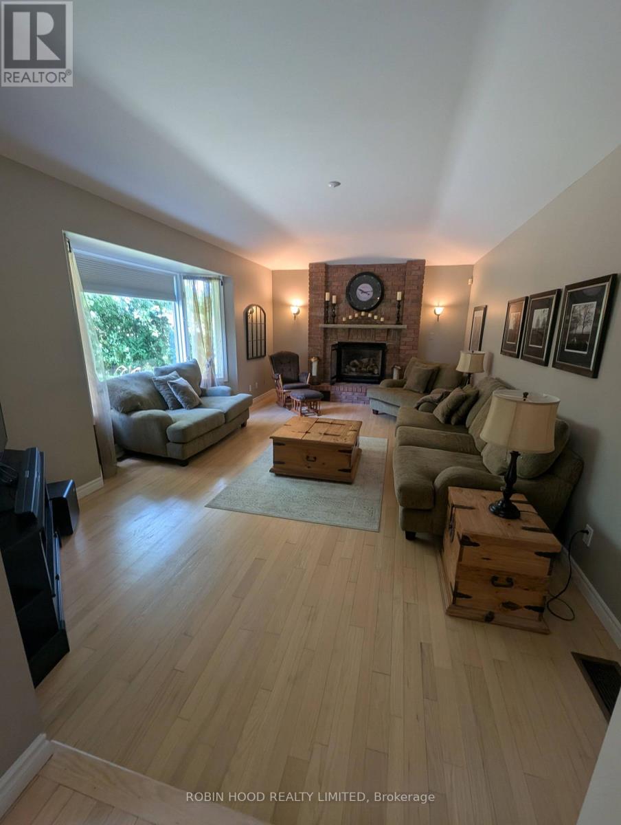 #NIL 27 HASTINGS PARK DRIVE - 11