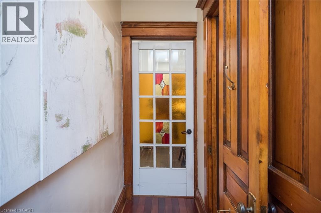 207 WATERLOO Street N - Image 20