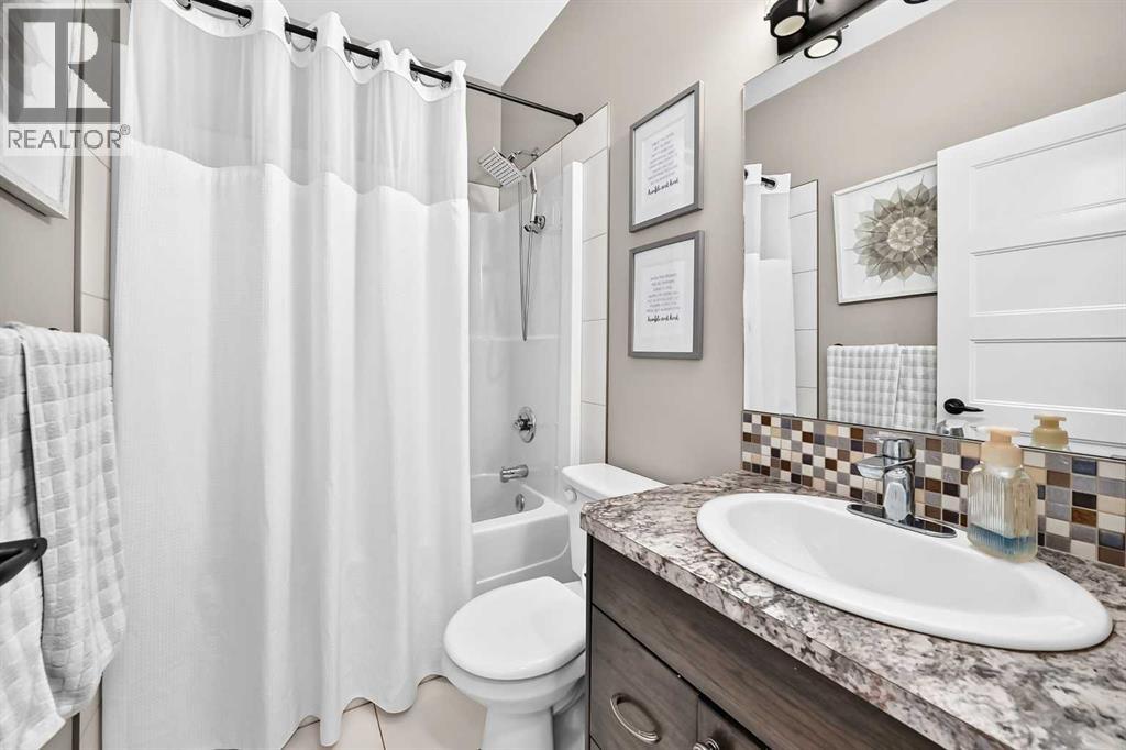 Listing photo – 146 Morris Court, Blackfalds