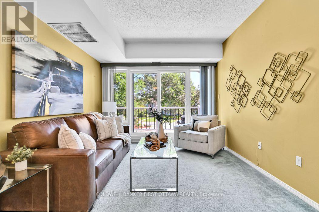 99 ROBSON COURT - 12