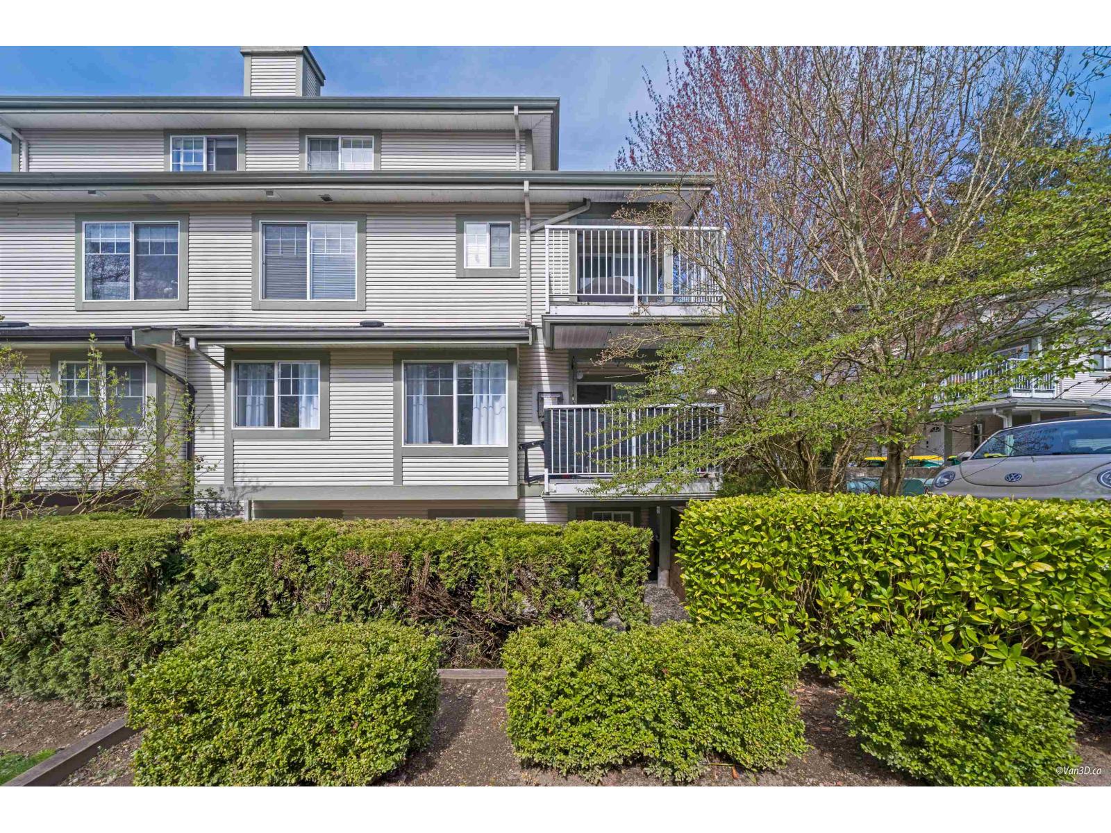 24 8892 208 STREET, Langley