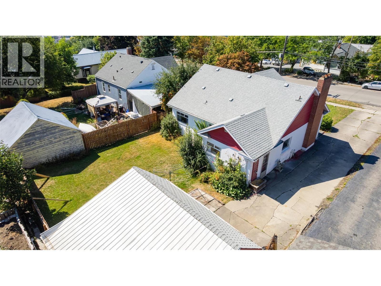 326 10th Avenue N - 18
