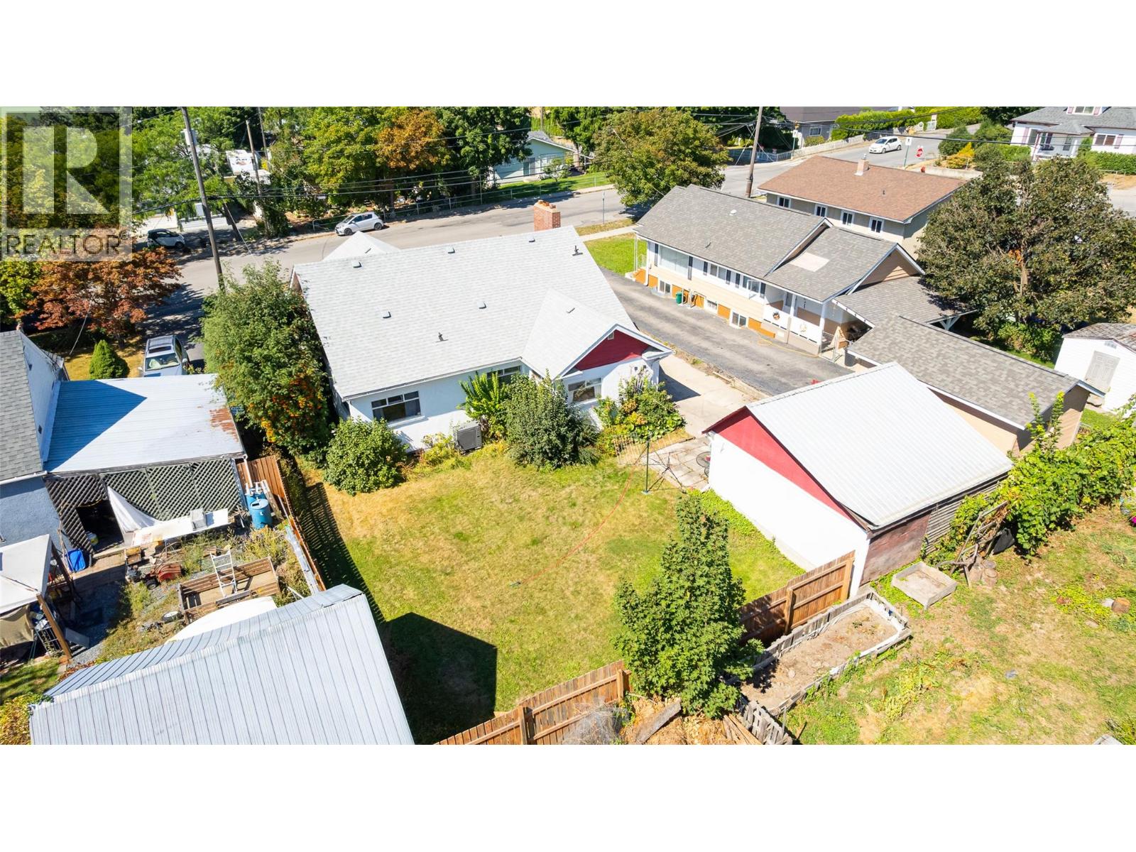 326 10th Avenue N - 26