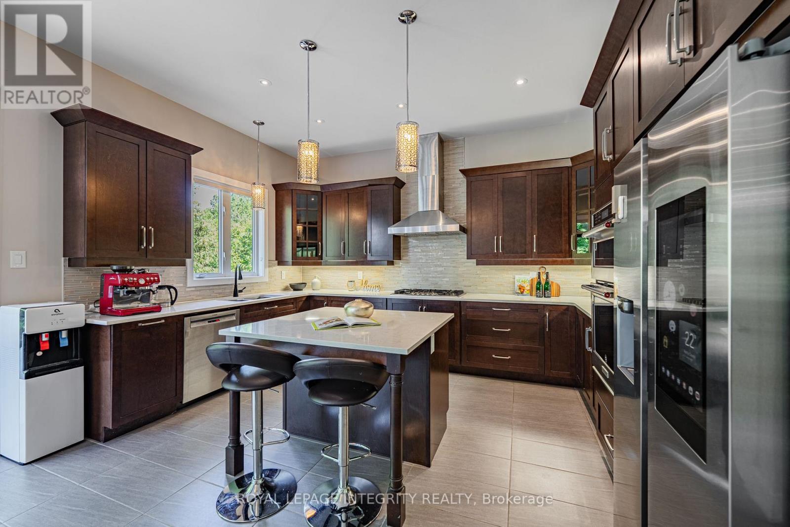 176 ESCARPMENT CRESCENT - Image 15