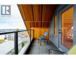 2 3674 Oxford Street, Vancouver, BC V5K1P3 Photo 11