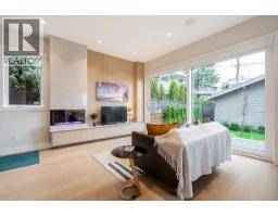 2 3674 Oxford Street, Vancouver, BC V5K1P3 Photo 18