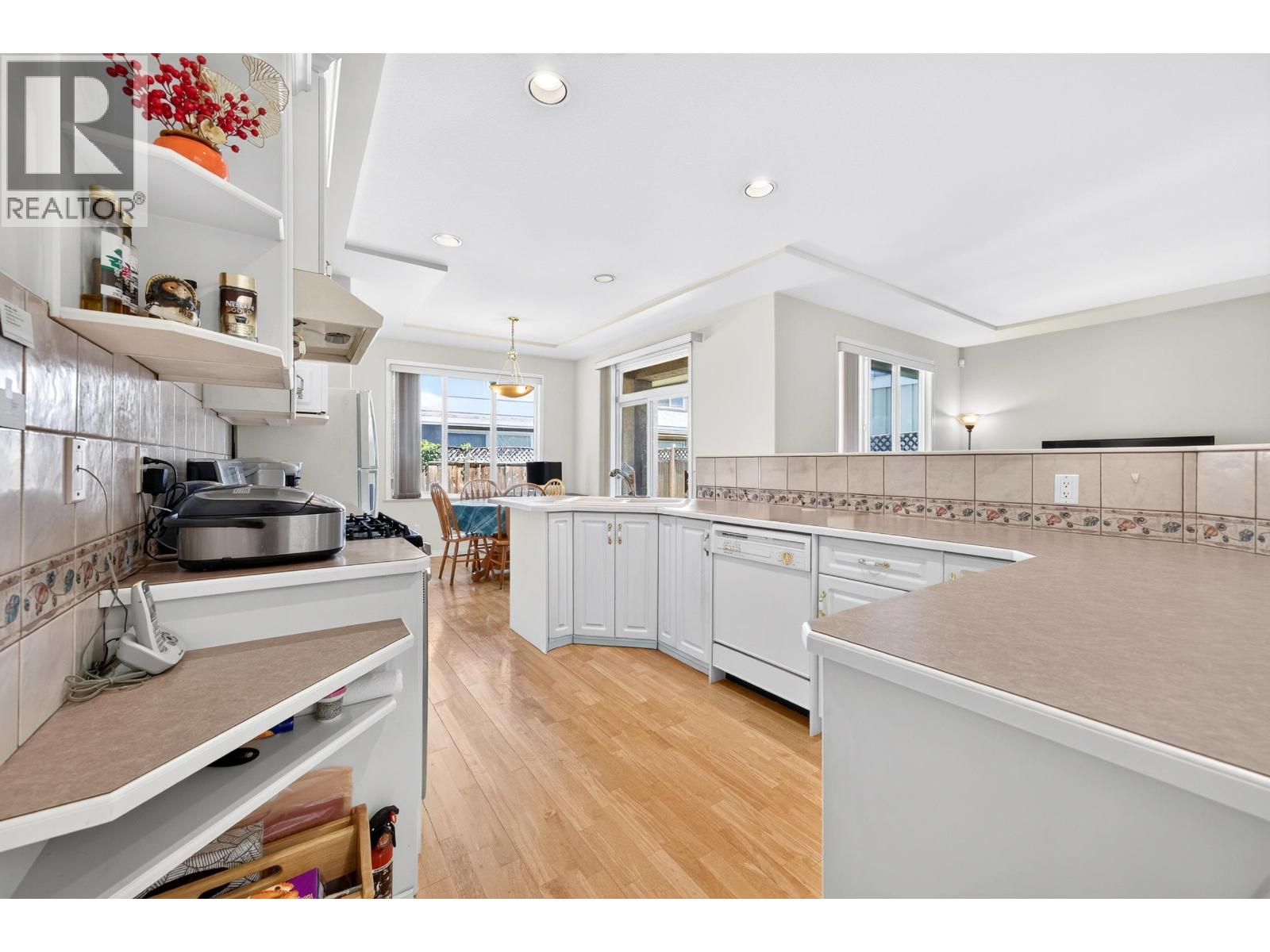 6215 DUNSMUIR CRESCENT, Richmond