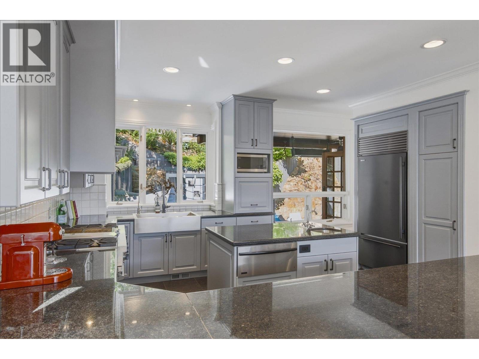 3426 BLUEBERRY DRIVE, Whistler