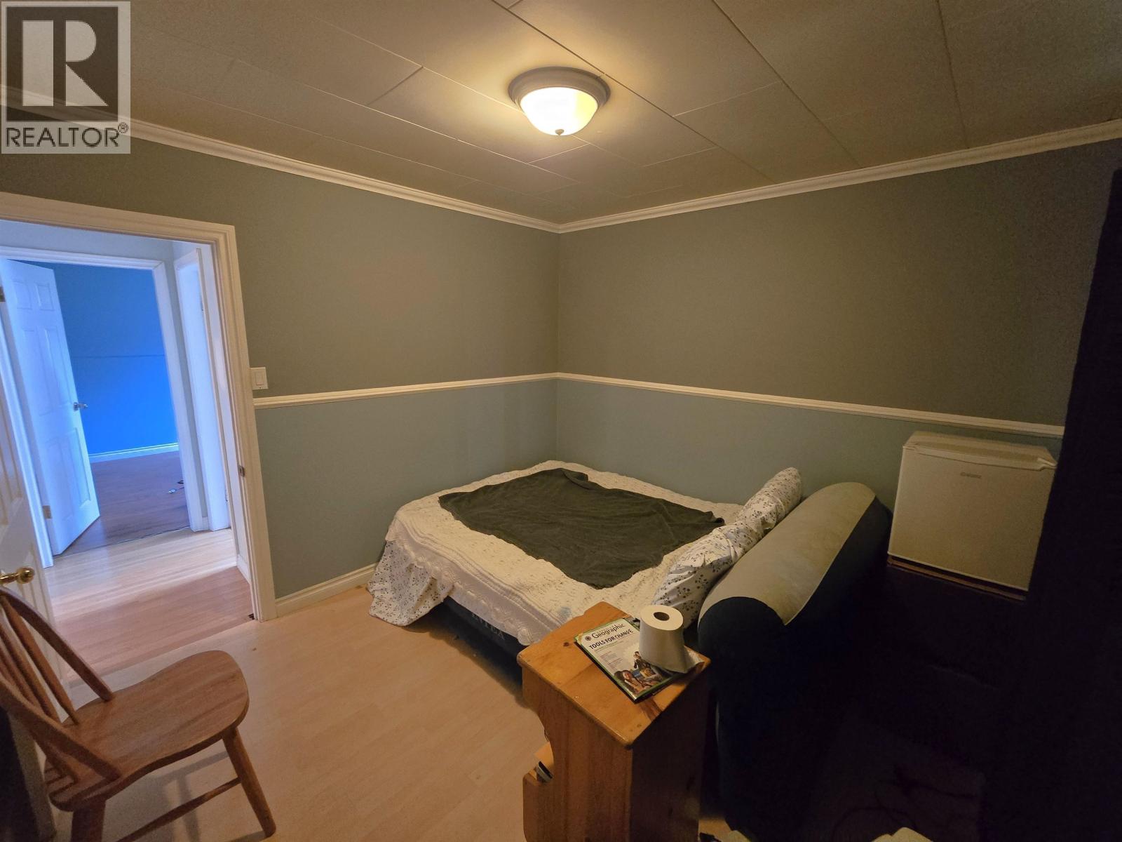 4736 HALLIWELL AVENUE - Image 21