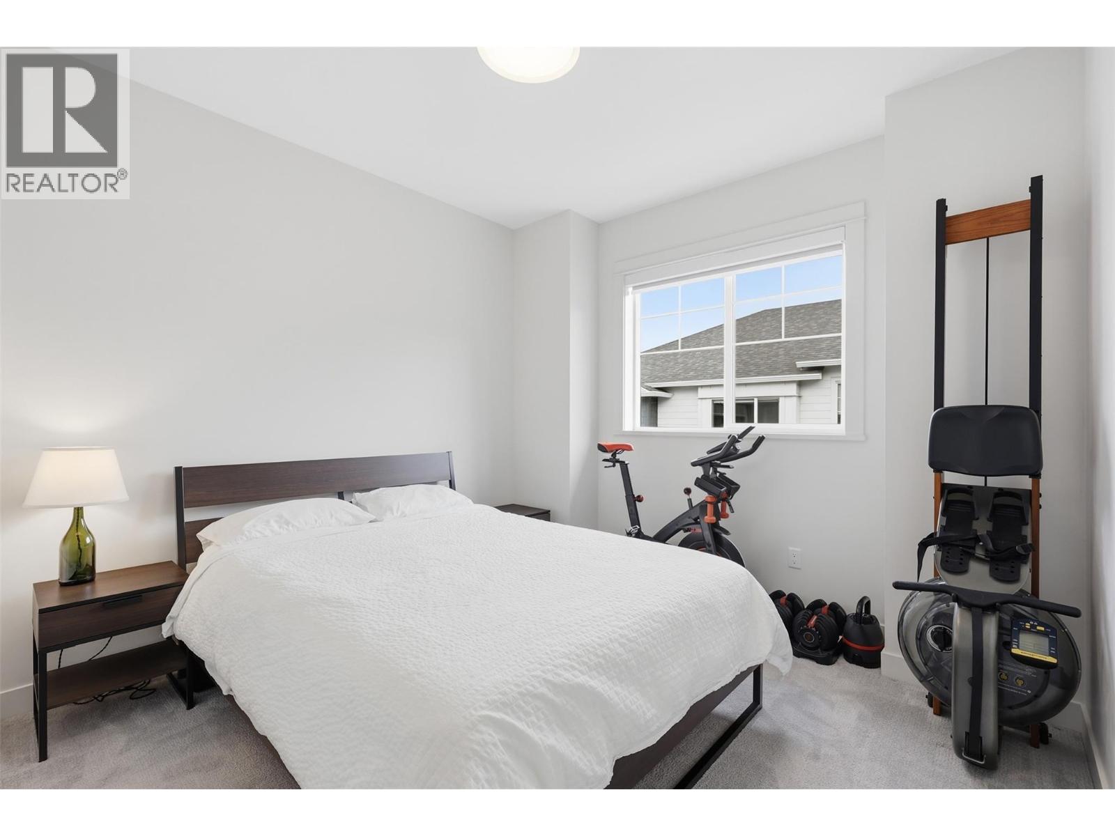 #109 1393 9TH Avenue - 27