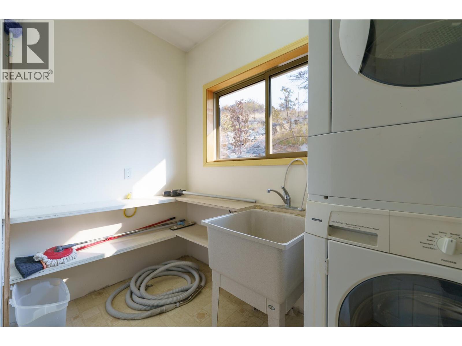 437 Matheson Road - 22