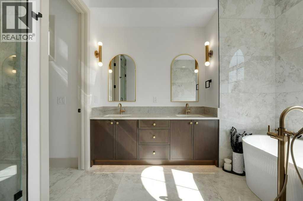 2535 19 Street SW - Image 35