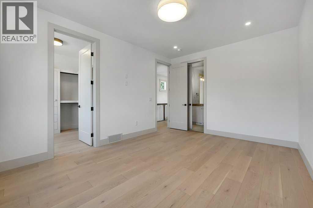 2535 19 Street SW - Image 41