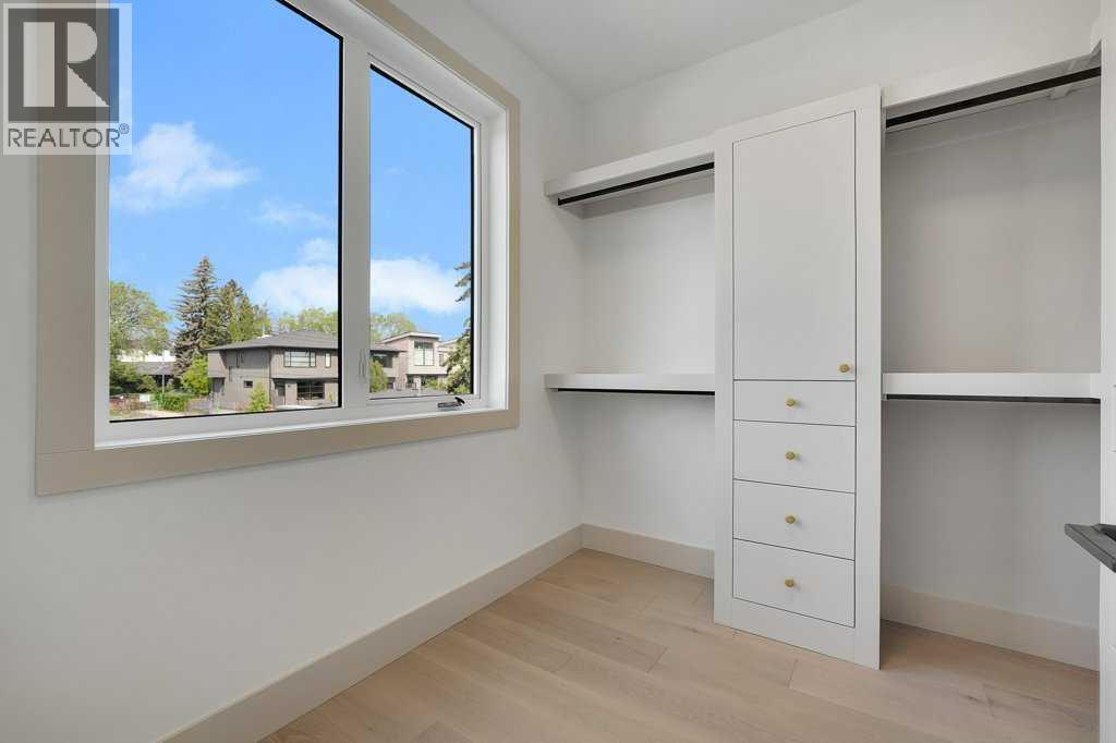 2535 19 Street SW - Image 42