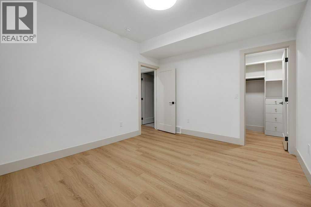 2535 19 Street SW - Image 47