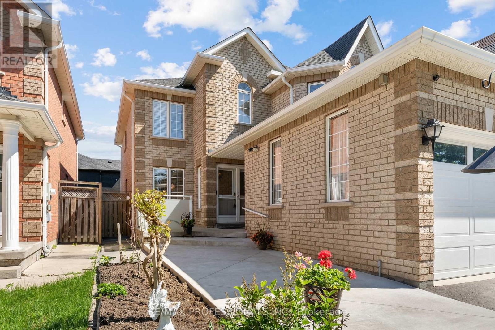 15 TARQUINI CRESCENT - 3