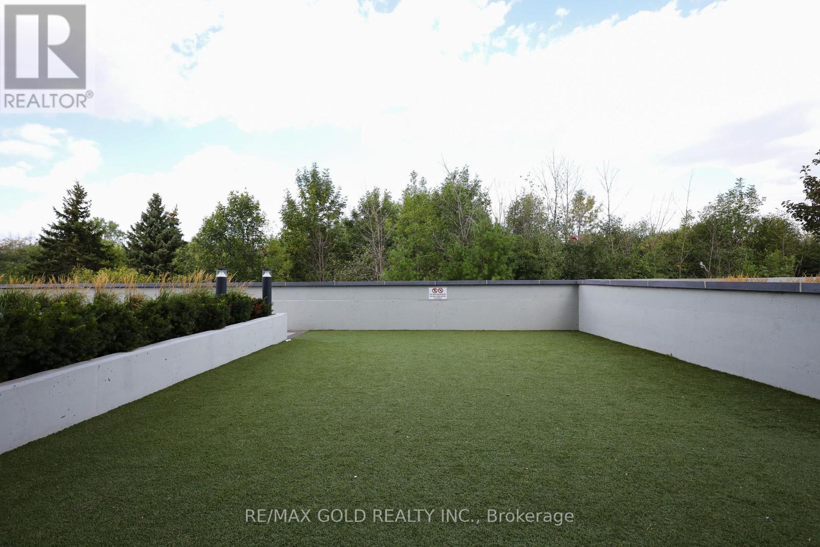 #408 225 VETERANS DRIVE - Image 36
