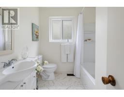 41 Strathavon Drive, Toronto, ON M9V2H4 Photo 18