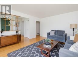 41 Strathavon Drive, Toronto, ON M9V2H4 Photo 8