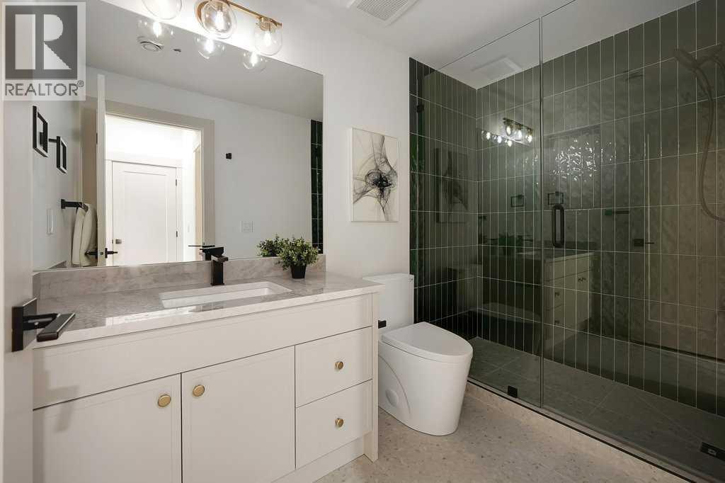 2535 19 Street SW - 48