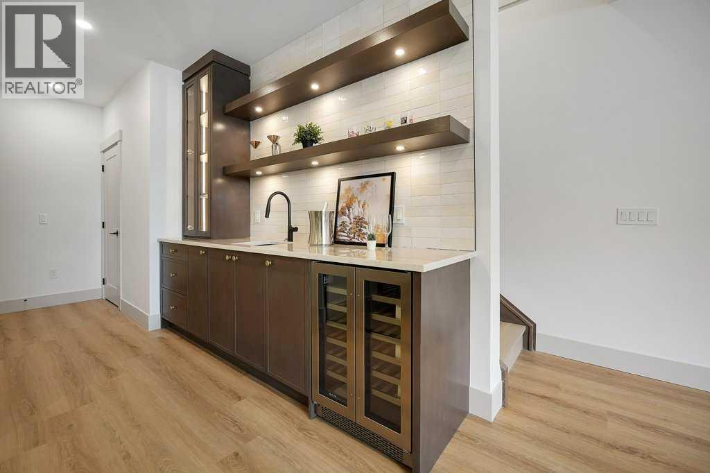 2535 19 Street SW - Image 44