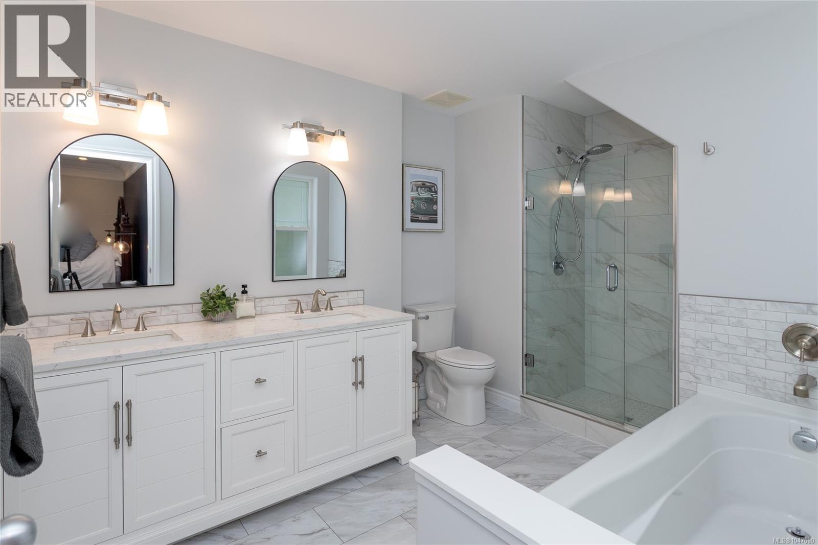 133 Gibraltar Bay Dr - 26
